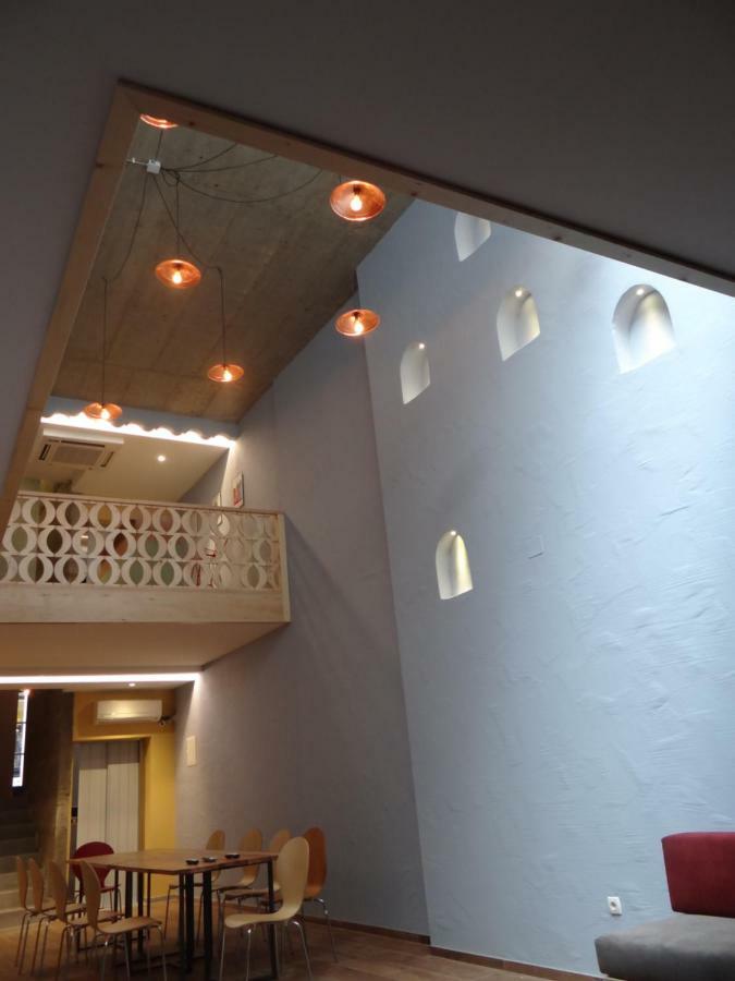 פריזרן Ura Hostel מראה חיצוני תמונה