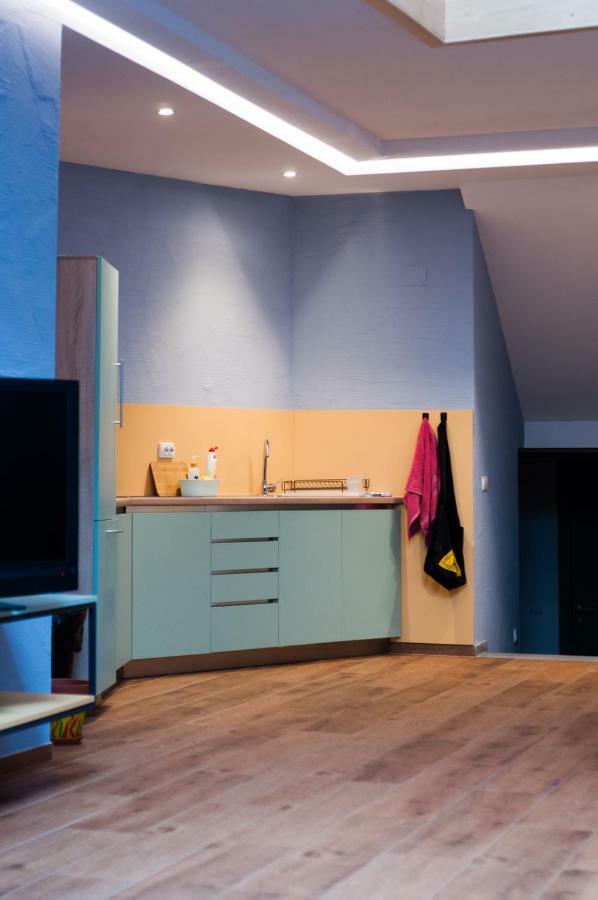 פריזרן Ura Hostel מראה חיצוני תמונה
