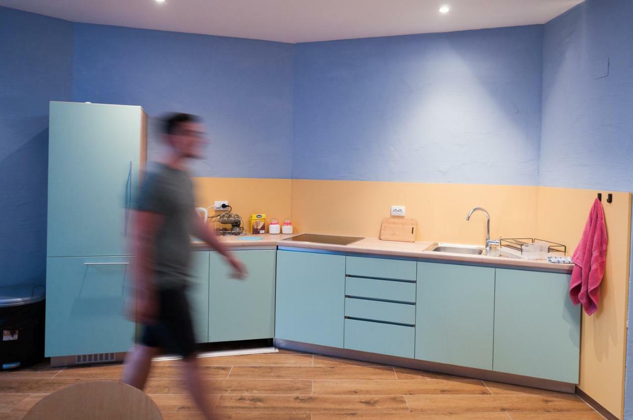 פריזרן Ura Hostel מראה חיצוני תמונה